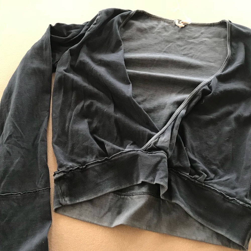 FREE PEOPLE FADED LONG SLEEVED CROP